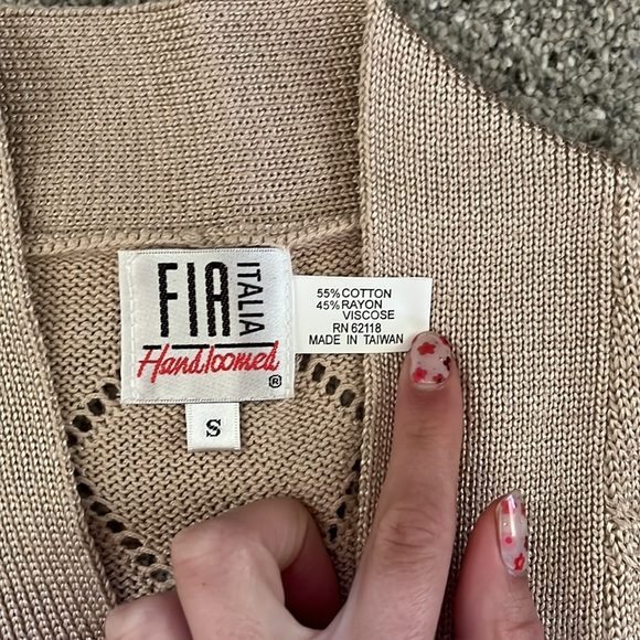 Fia Italia Handloomed Two Button Cardigan - Picture 2 of 3